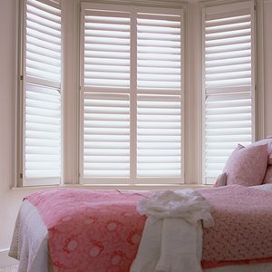 contemporary-bedroom-shutters
